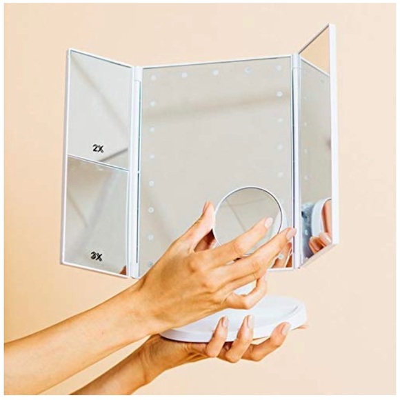 LEDLighted Makeup Mirror 180°Rotation Touch Switch - Picture 5 of 5